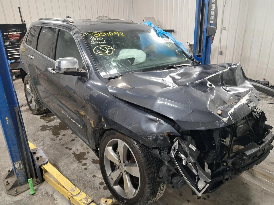 Conjunto de puerta trasera izquierda usado lado trasero se adapta a: Jeep Grand Cherokee 2016 eléctrico t Foto 2 de 4