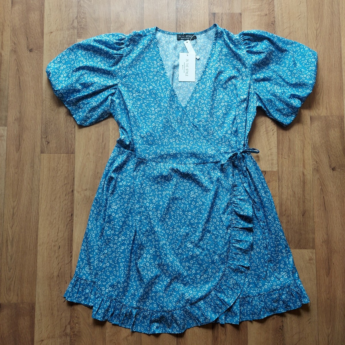 IN THE STYLE JAC JOSSA BLUE WHITE FLORAL WRAP DRESS