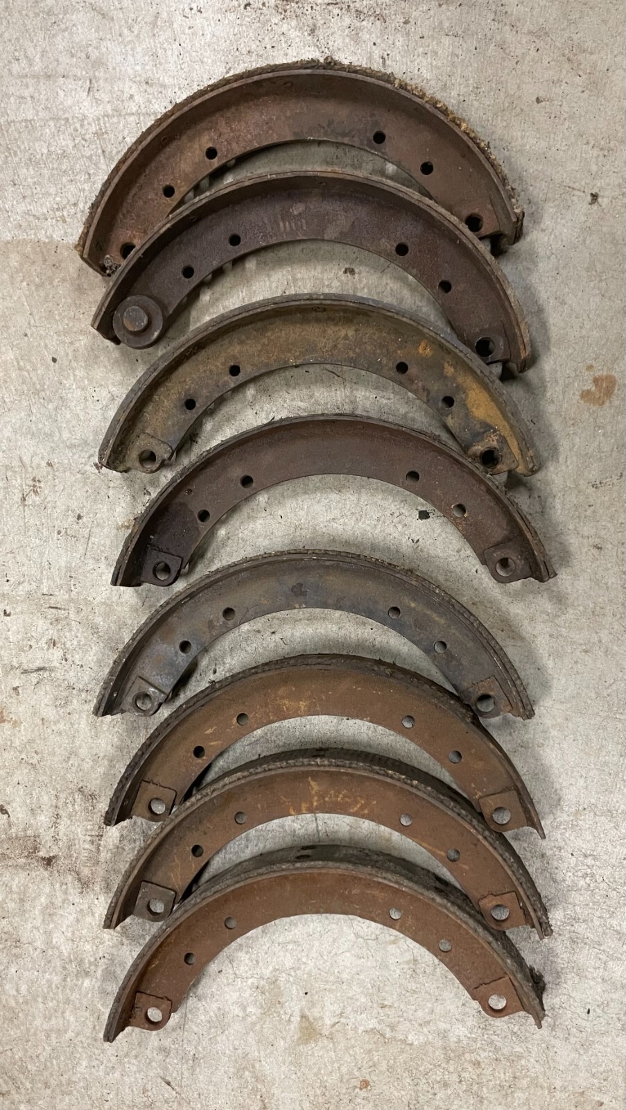 1928 1929 1930 1931 Model A Ford brake shoes used, original, set of 8