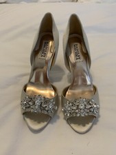 Badgley Mischka Peep Toe Pumps - Women's Size 7, Ivory Satin