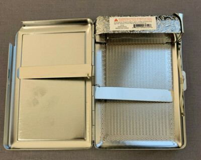 Metal Cigarette Case with Built In Lighter Classic Pin Up D 177 SP