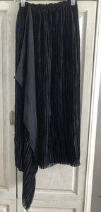 saia longa com corte na lateral