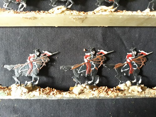 Plats d'étain - 18 figurines Armée de Napoléon Hussards,grenadiers etc Lot n°5 - Foto 4 di 12