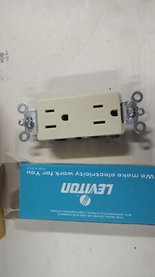 Leveton 2-p 3-wgrounding duplex receptical 5325