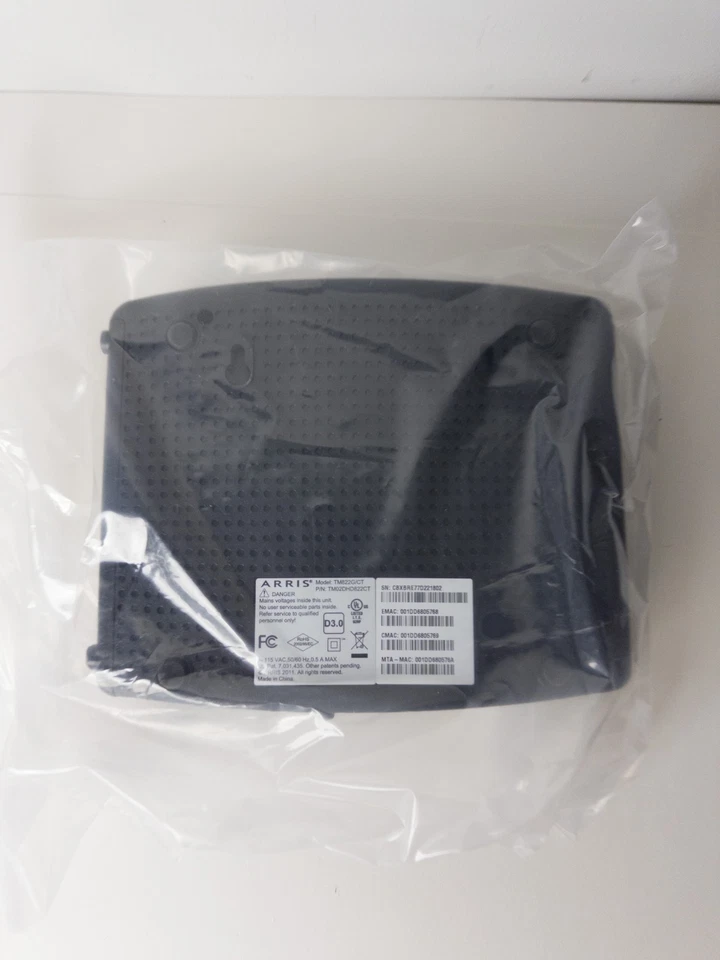 ARRIS SURFboard TM822G/CT DOCSIS 3.0 Cable Modem Comcast Xfinity Internet Voice - Image 2 of 4