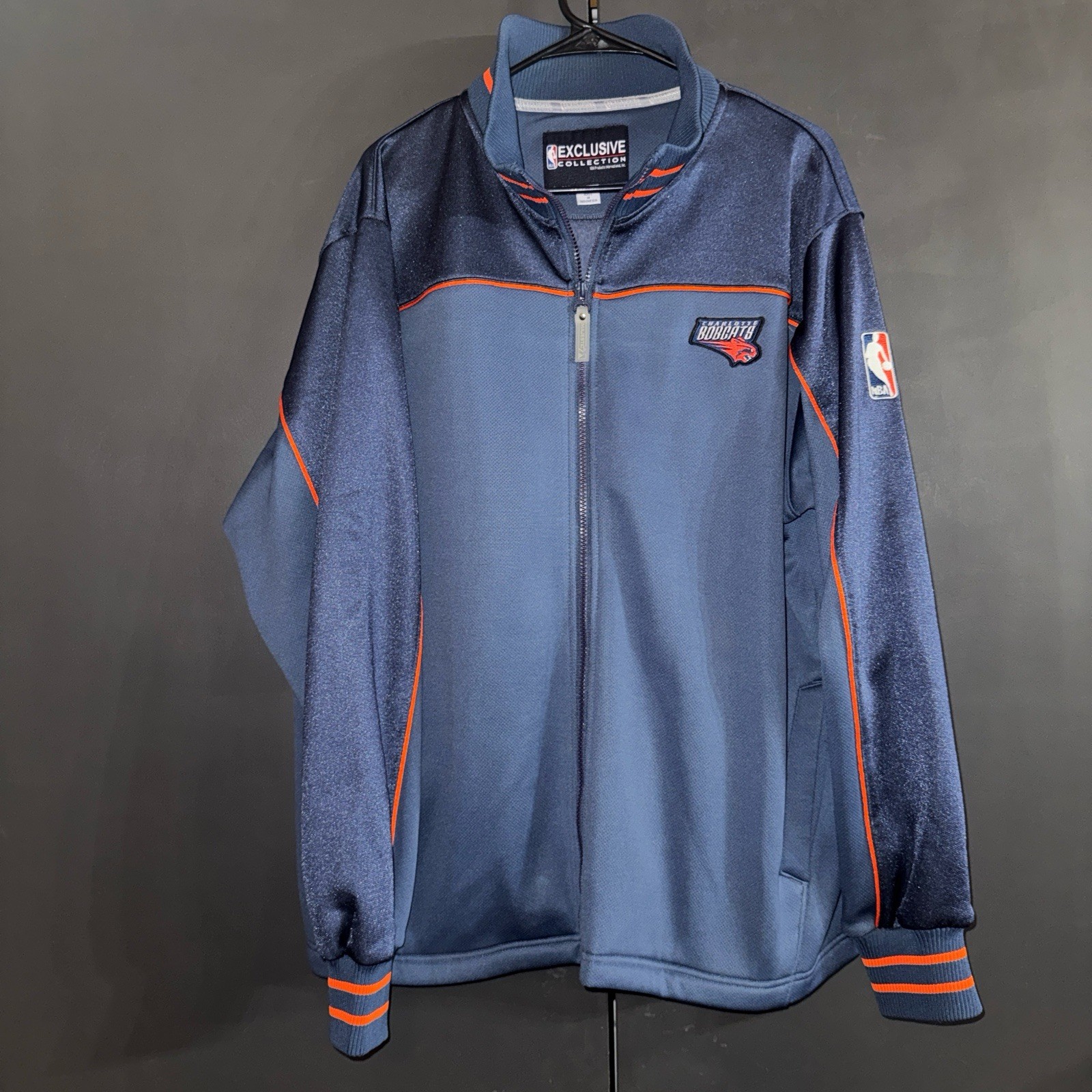 Charlotte Bobcats Jacket XL Blue NBA Exclusive Collection Zip Majestic Y2K VTG