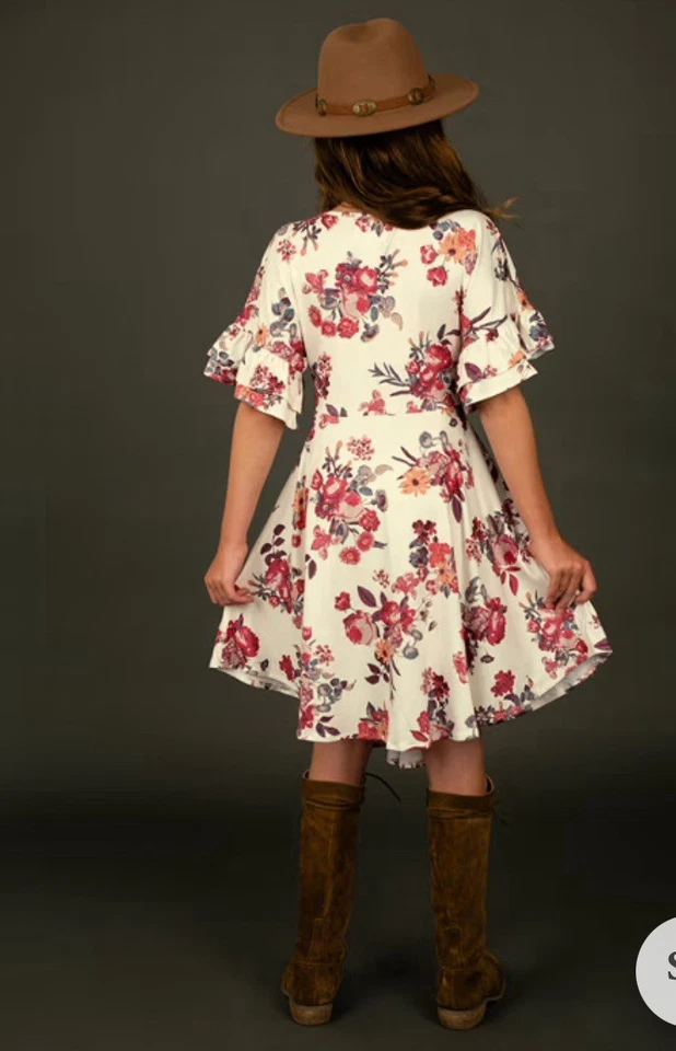 NUEVO CON ETIQUETAS Mia Joy by Joyfilm VESTIDO EMILIA EN CREMA FLORAL TALLA 7 Foto 2 de 4