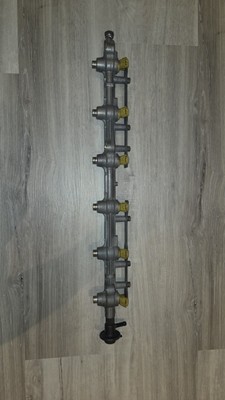 1jzgte non vvti fuel rail with fuel injectors 