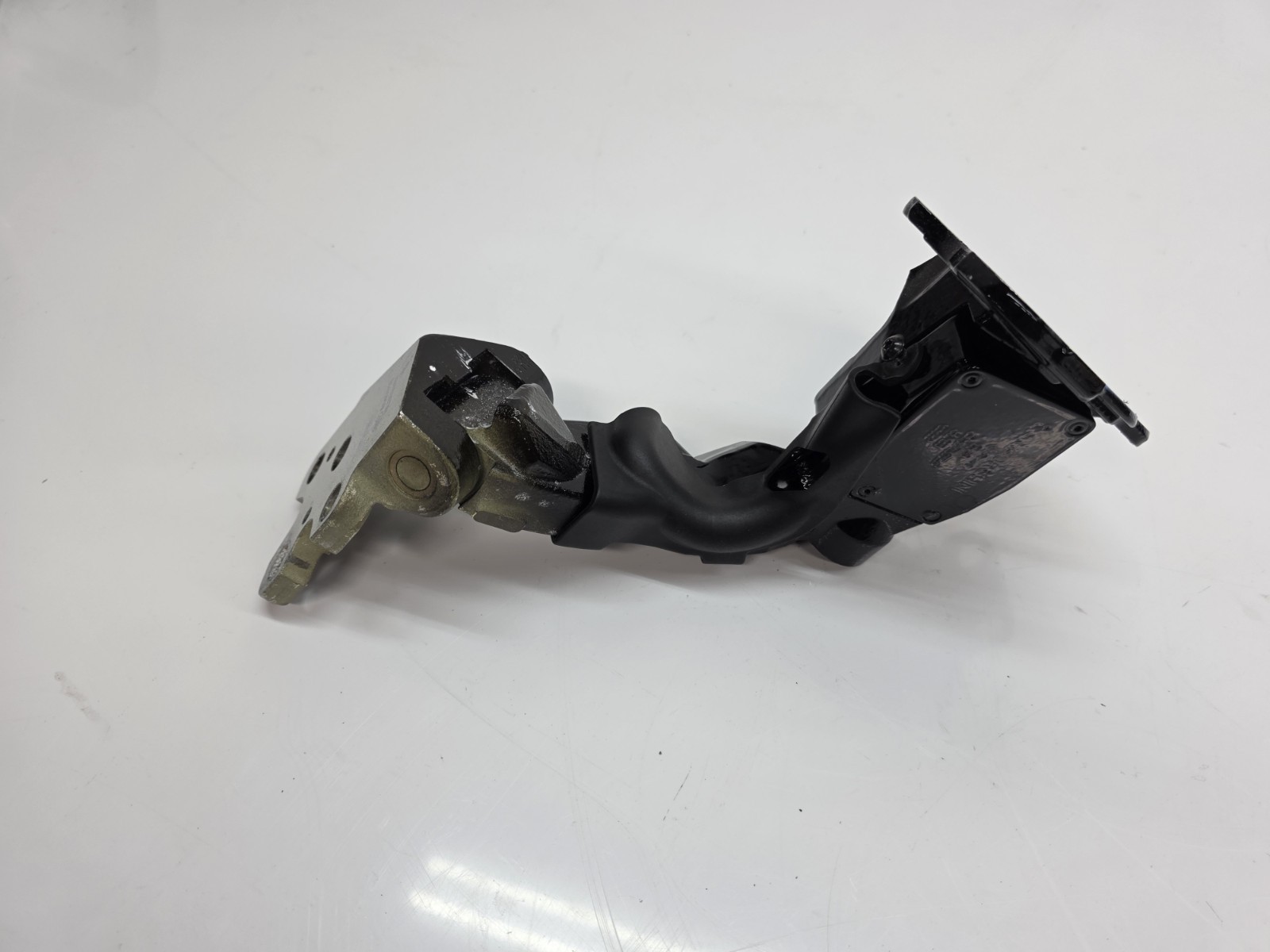 LAMBORGHINI AVENTADOR LP740 LP770 PASSENGER RIGHT SIDE DOOR HINGE OEM 470831412G
