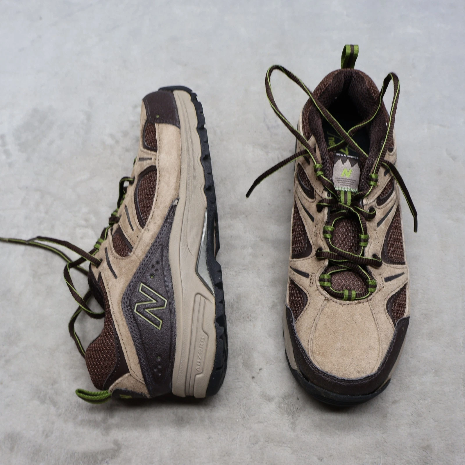 New Balance Womens 8 Hiking Shoes Brown Suede Light Rugged Cushioned Sneakers