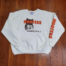 Hanes Hooters Sweatshirt Mens 2XL White Heavyweight Owl Graphic Downers Grove IL