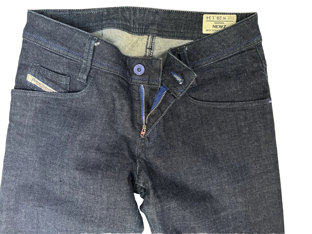 Jean Diesel Femme – Taille 28 US / 38 FR – Modèle Rokket 072L Coupe Droite Ajustée – Bleu