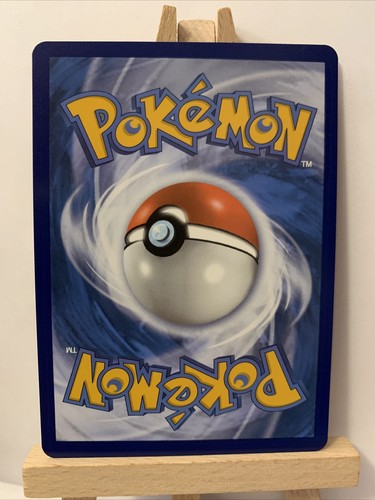 Reshiram 017/072 - Shining Fates - Amazing Rare Pokémon TCG Card NM/M - Picture 2 of 2