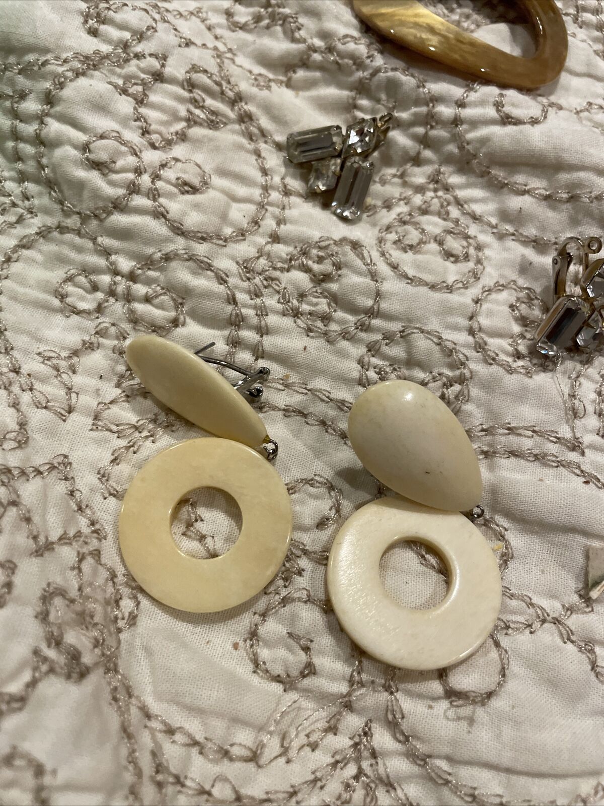 lot of 3 pairs of earrings - image 2