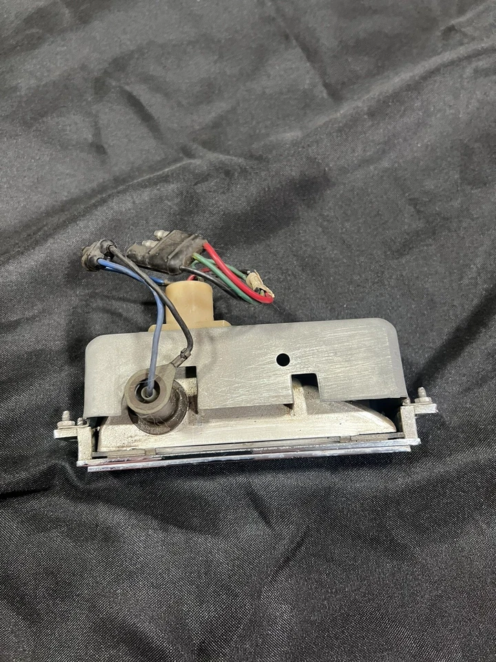 Luz de tablero Lincoln Continental 1966-1967 Foto 3 de 4