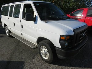2011 ford econoline van