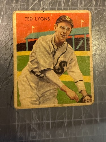 Ted Lyons #43 1935 Diamond Stars card