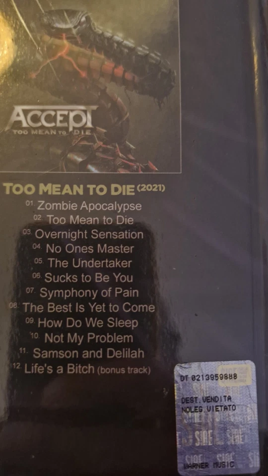 Accept: Decade Of Defiance -Limited Deluxe 7 CD´s - 44 seitiges Artbook - Bild 4 von 4