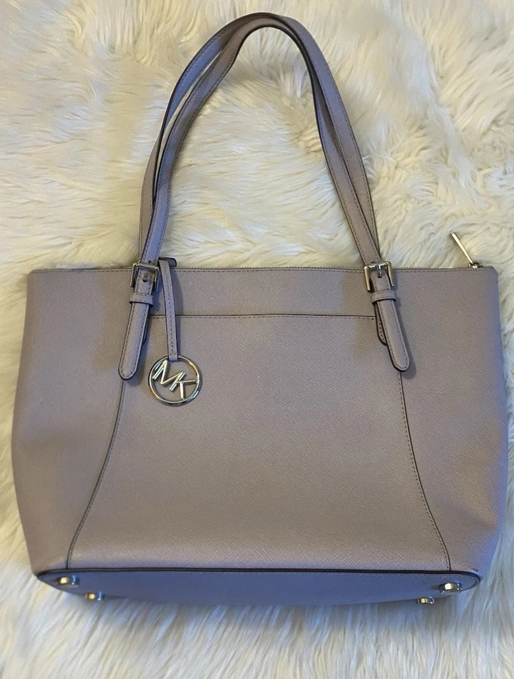 Bolso de Mano Michael Kors Grande Saffiano Lila Púrpura Cuero con Herrajes Plateados Foto 2 de 4