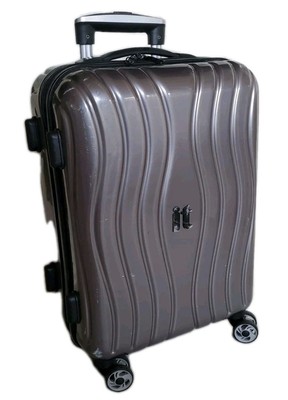 IT LUGGAGE Cabin Suitcase Hardshell Spinner Wheels Lock