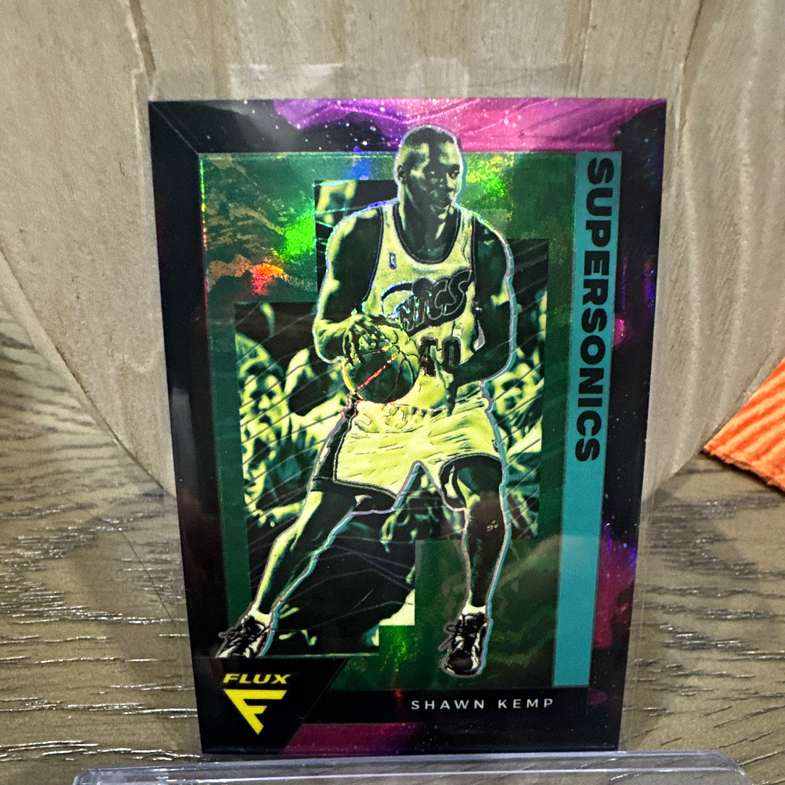 Panini 2020-21 Flux Shawn Kemp #196 Supernova Prizm /75 Seattle Supersonics