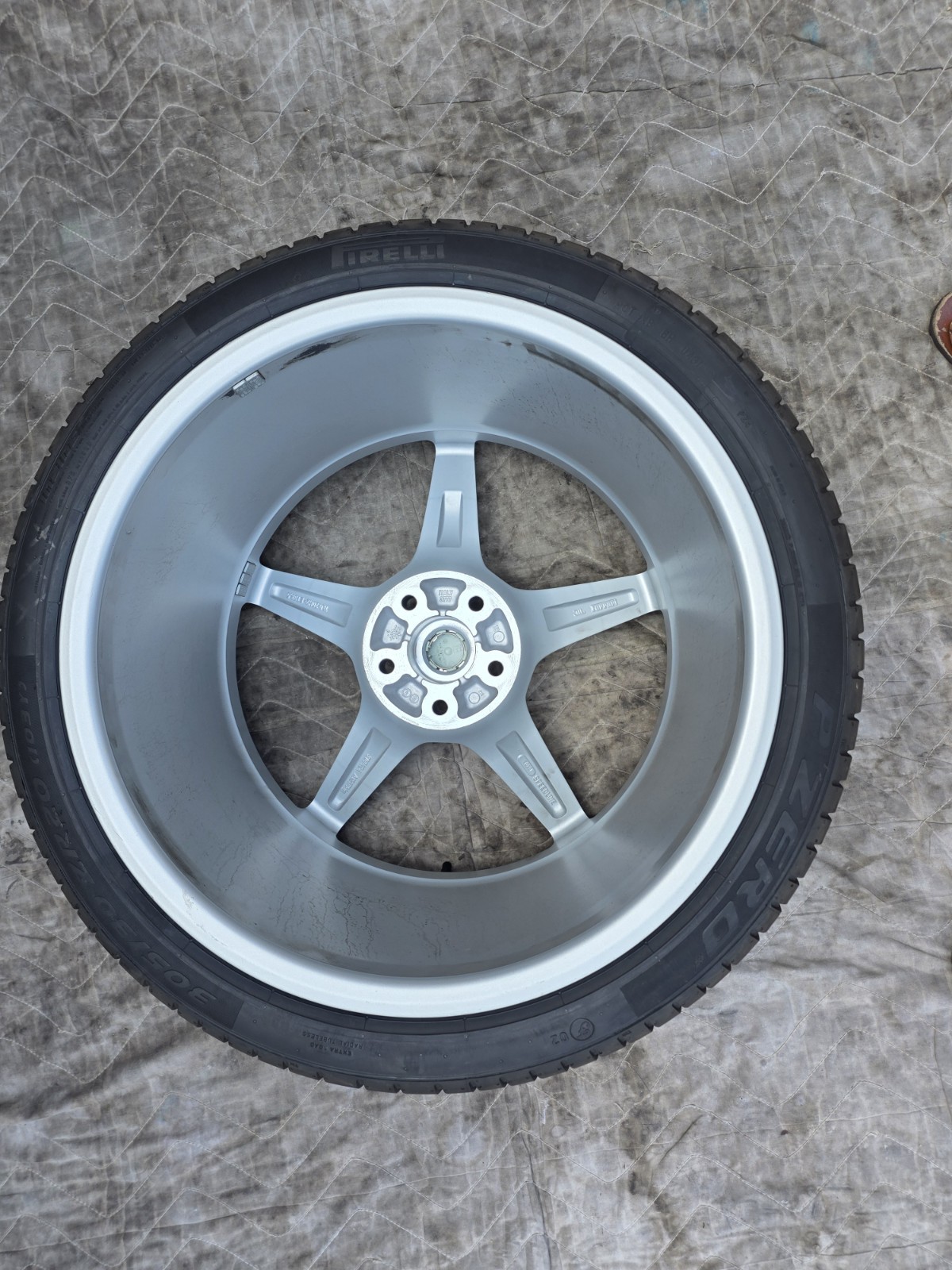 FERRARI 488 & F8 TRIBUTO OEM GENUINE 5 SPOKE 20 WHEEL TIRES TPMS & CAP SET