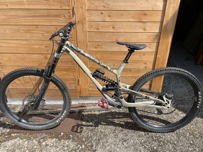 Downhill Bike Commencal FURIOUS RIDE 2021