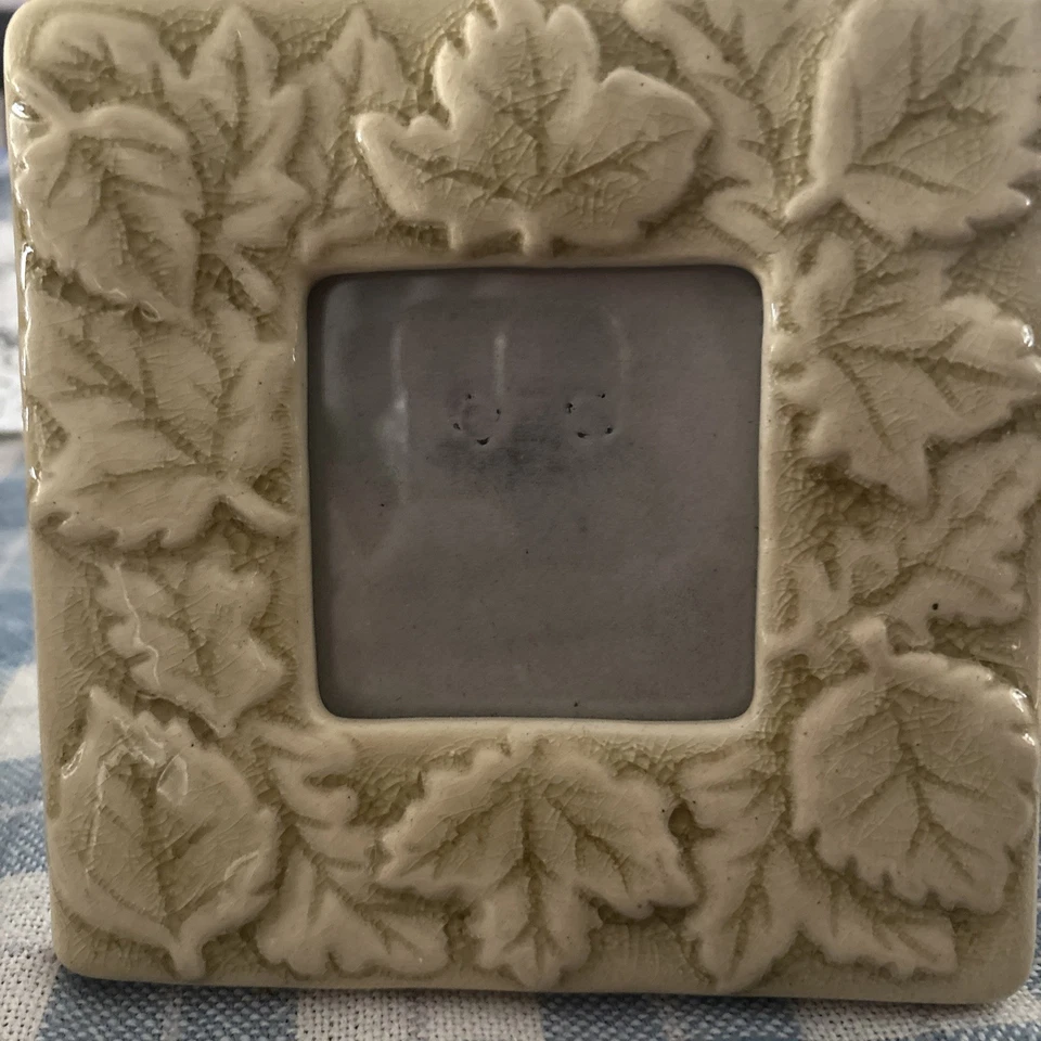 "Marco de fotos con diseño de hojas en relieve verde claro otoño ventana de fotos de 6,5"" 3""" Foto 3 de 3