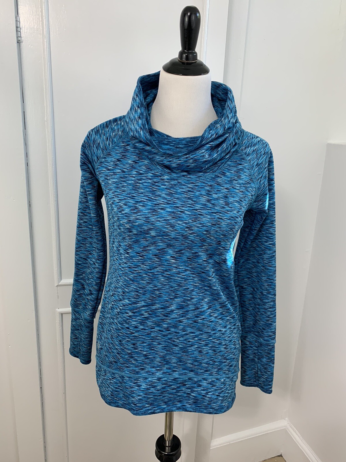 Athleta Tranquility Pullover Blue Spaced Dye Cowl… - image 5
