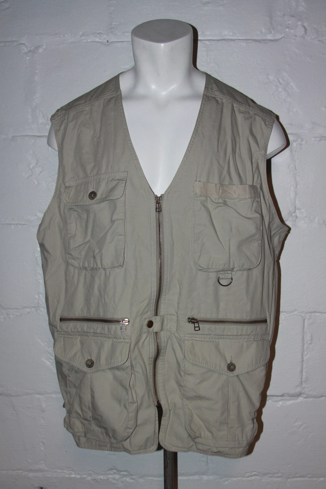 EUC Eddie Bauer Travel Safari Photographer Fishing Beige Khaki Vest Sz XL