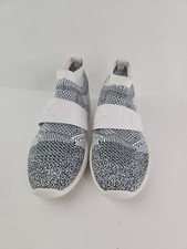 DKNY Women White And Black Slip On Sneakers Size 9.
