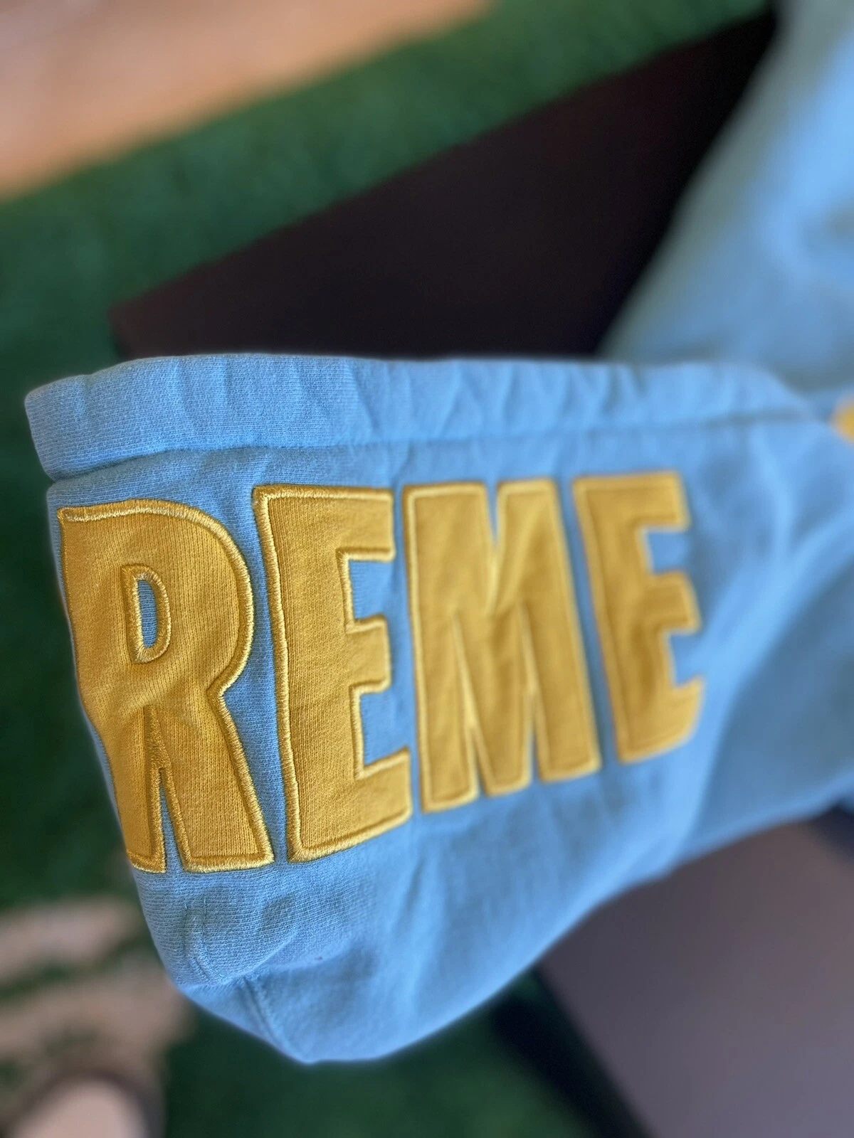 Felpa con cappuccio Supreme US NY leggera Aqua FW22 taglia media autentica!