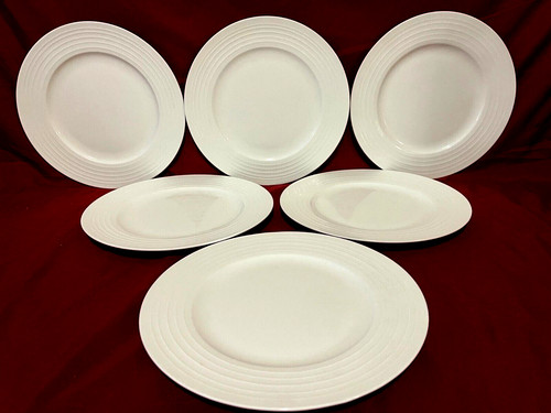Mikasa Swirl Bone China Set Of 6 White Round Salad/Luncheon Plates 9"