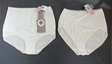 Lot of 2 NWT VTG Vassarette "Light Control" Hi-Cut Regular Panties Size L