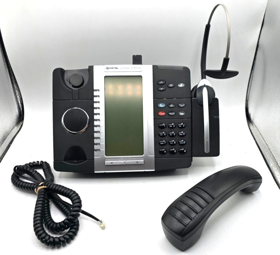 Mitel 5330e 50006476 IP Business Phone w GN9350e 50005521 module & charger