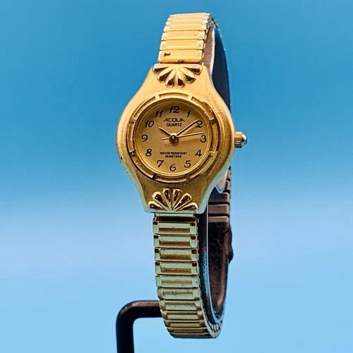 ACQUA By TIMEX Women’s Vintage 2003 Quartz Wristwatch Expand Band Works New Batt