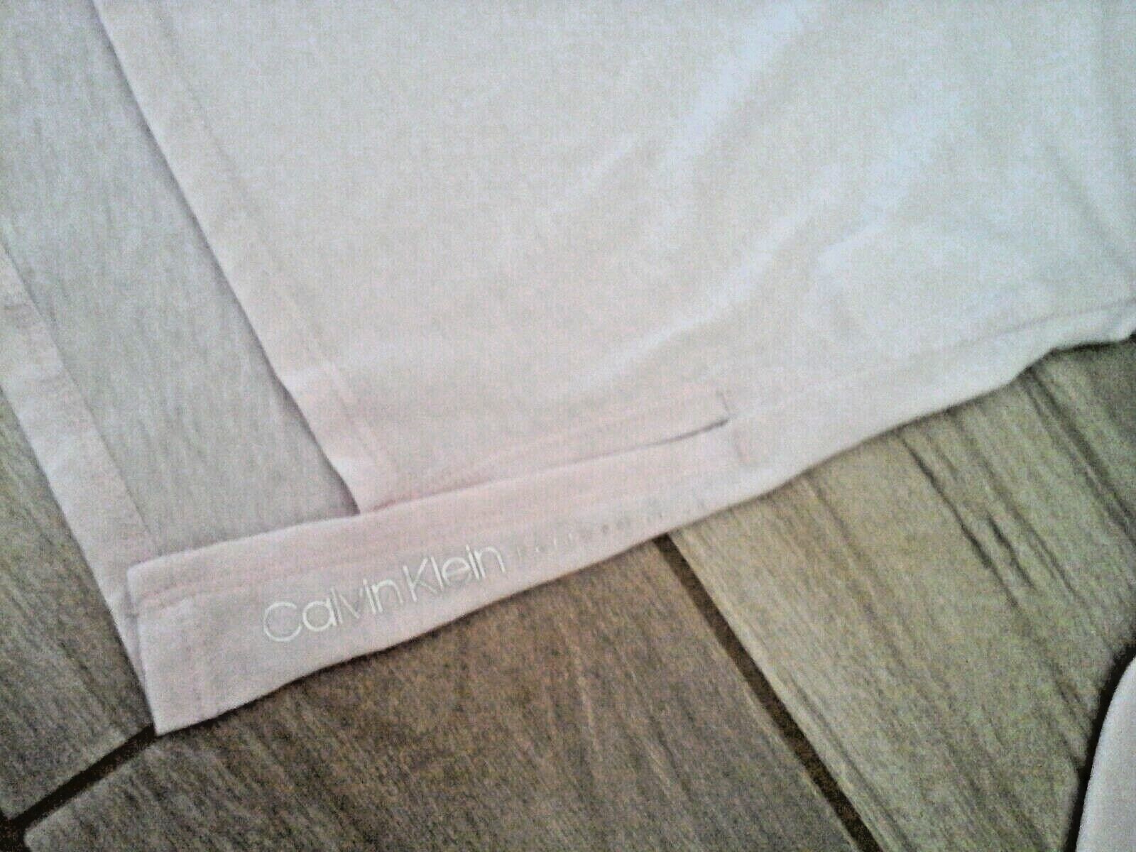 Calvin Klein Performance Solid Pink Round Neck 3/… - image 3