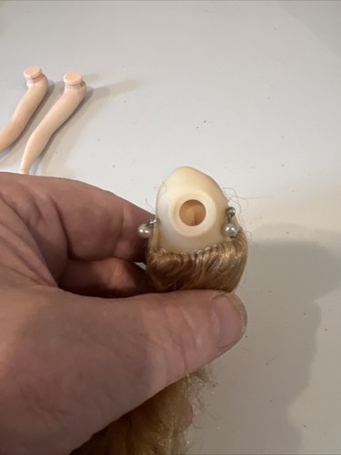 VINTAGE 1960s ? BARBIE DOLL ? Head And Arms Gb3 - Picture 7 of 7