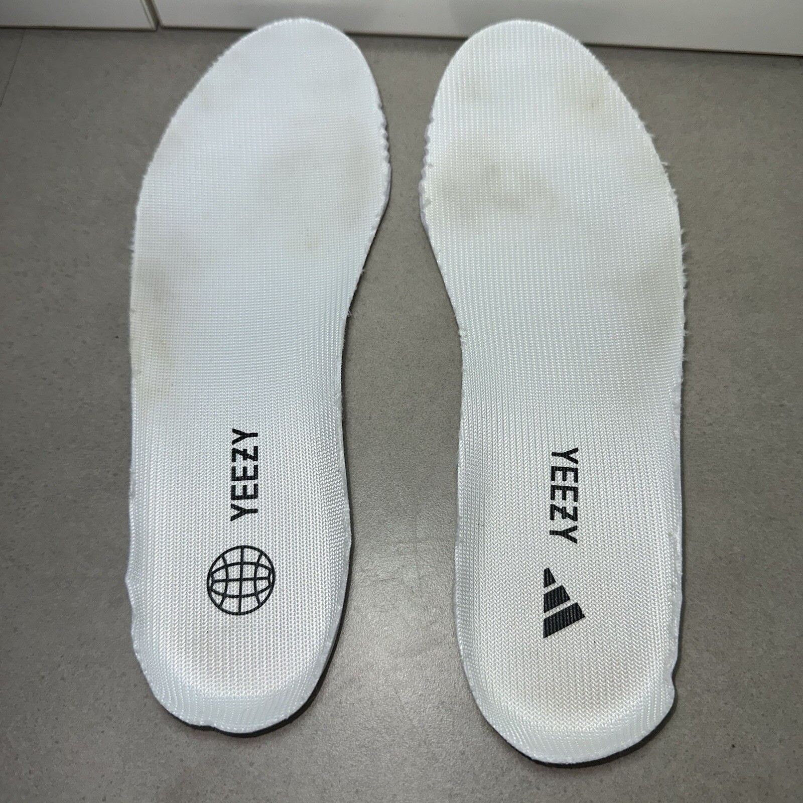 Adidas YEEZY Boost 350 V2 Bone Sneakers Size US Mens 5 (or Womens US 6) thumbnail 9