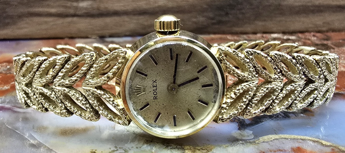 Rolex Vintage 0585 Rare 14k Floral Leaf Pattern Ladies Watch