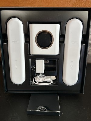 Ubiquiti AmpliFi HD AFi-HD-US Mesh Wi-Fi System - White, Router + 2 MeshPoints