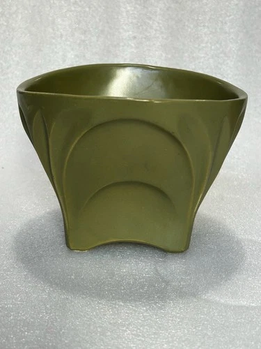 Vintage McCoy Floraline Olive Green Ceramic Footed Planter Arched Motif # 526
