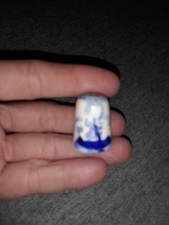 Vintage Thimble Hand Painted Delfts Blue And White