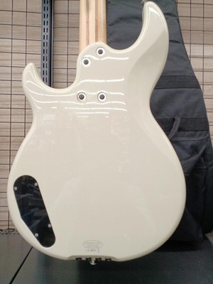 YAMAHA Electric Bass BB1024 White P/J | eBay