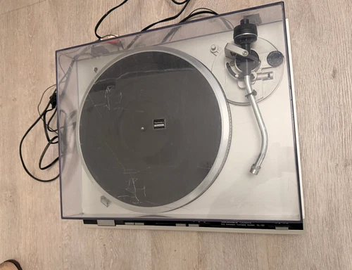Technics SL-Q3 Auto Turntable SOLD AS IS BAD CUE ARM RETURN - SEE VIDEO