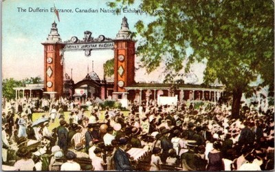 Toronto Canada Canadian National Exhibition Dufferin Entrance 1930s Postcard