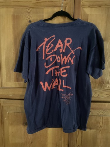 Pink Floyd Tear Down The Wall Roger Waters 2012 Concert Tour Large T-Shirt - Picture 2 of 4