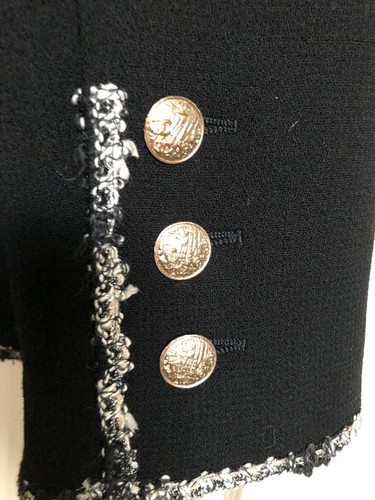 CHANEL 05C VINTAGE DEVIL WEARS PRADA NEW BLACK TWEED JACKET GOLD PATCH 42-40 - Picture 10 of 19