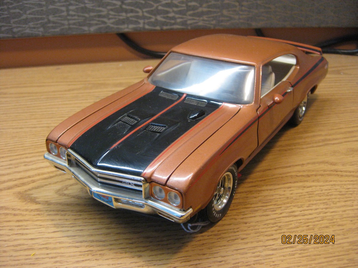 1/18 1971 BUICK GSX IN BITTERSWEET BY ERTL/AMERICAN MUSCLE