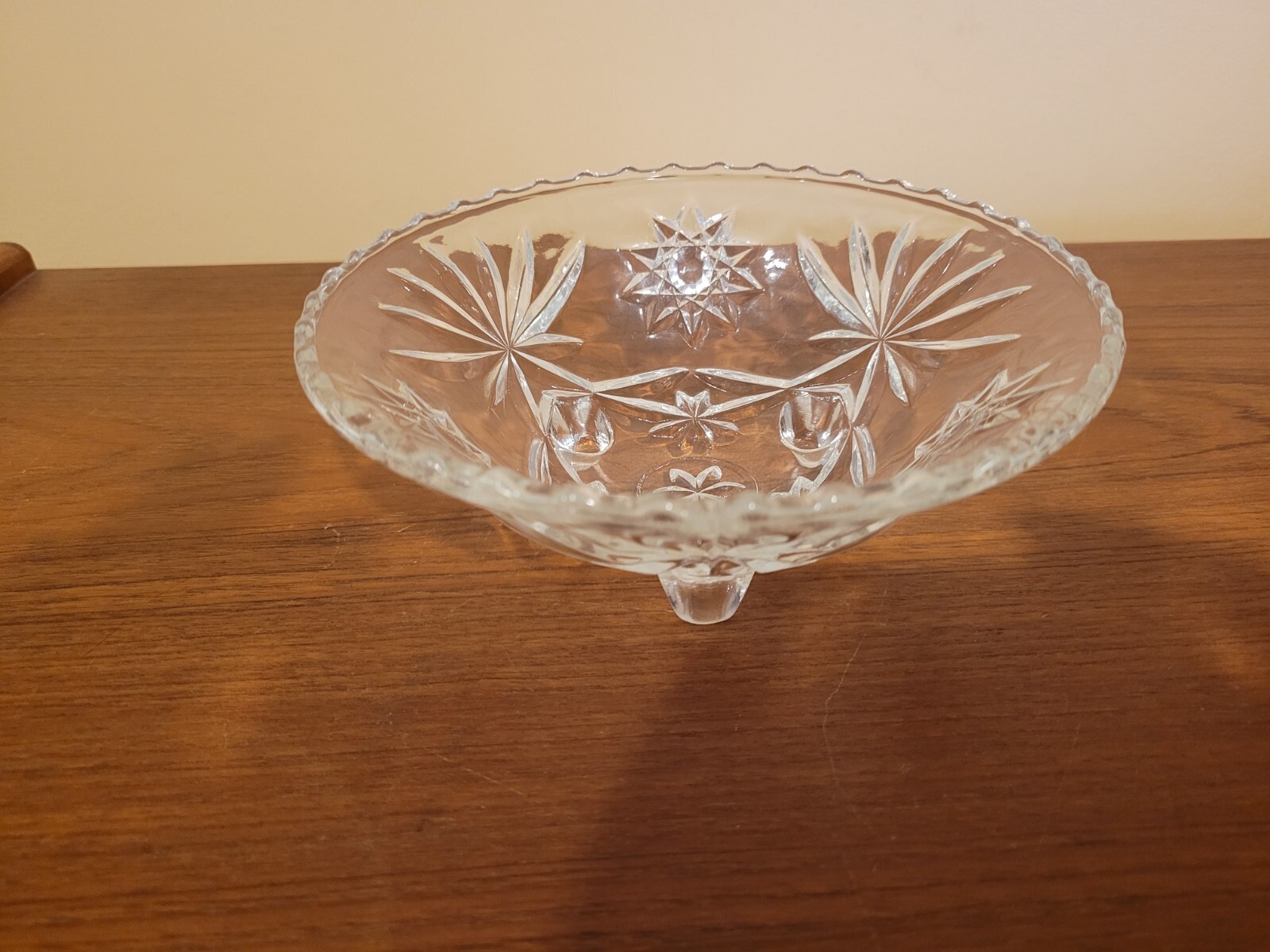 Vintage 6.5in Round Glass Bowl with 3 Footed Base  